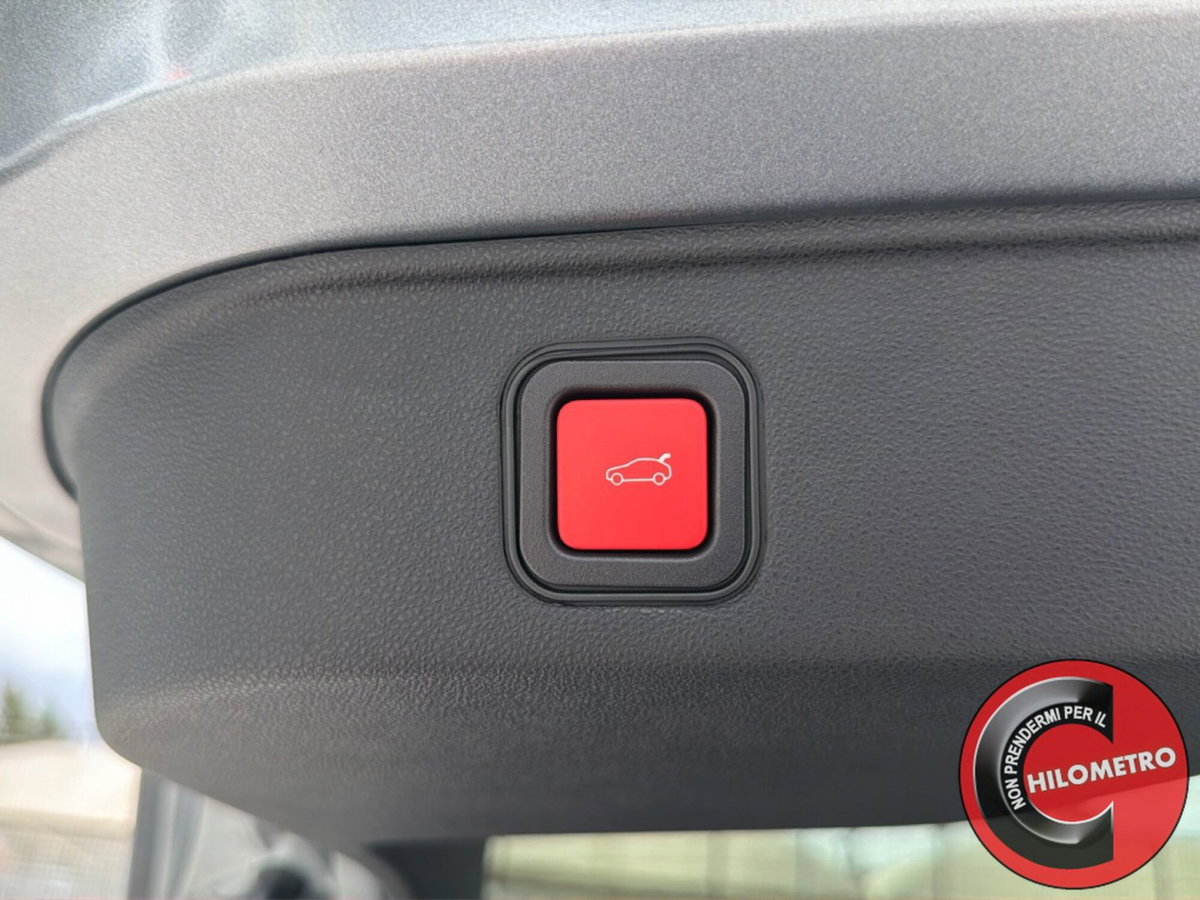 Alfa Romeo Junior 1.2 ibrida Speciale 145cv edct6 (10)