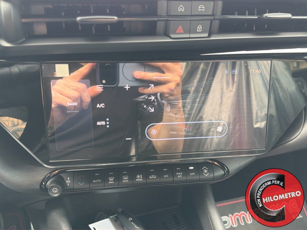 Alfa Romeo Junior 1.2 ibrida Speciale 145cv edct6 (20)