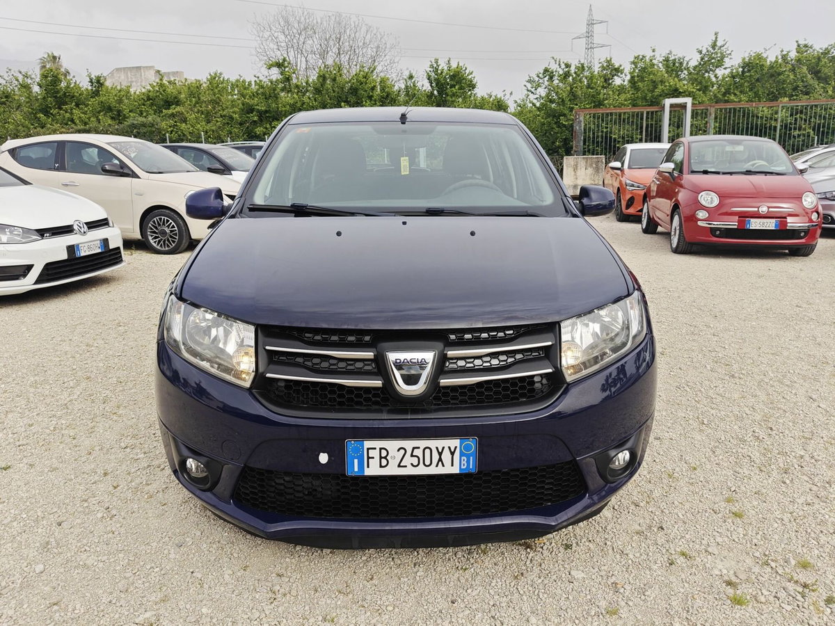 Dacia Sandero 1.5 dCi 8V 75CV Start&Stop SS Lauréate Family N1 (2)
