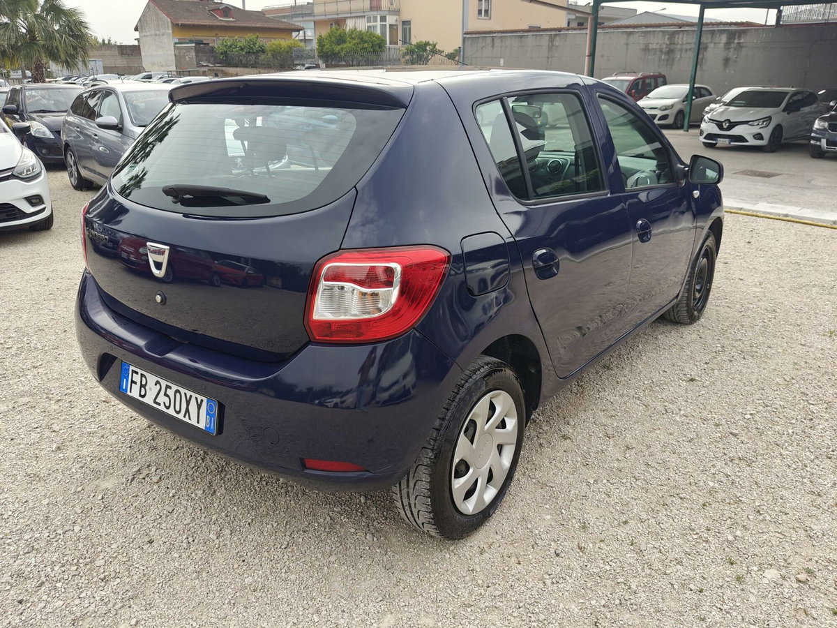 Dacia Sandero 1.5 dCi 8V 75CV Start&Stop SS Lauréate Family N1 (5)