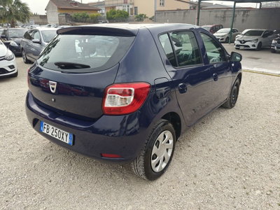 Dacia Sandero 1.5 dCi 8V 75CV Start&Stop SS Lauréate Family N1 (5)