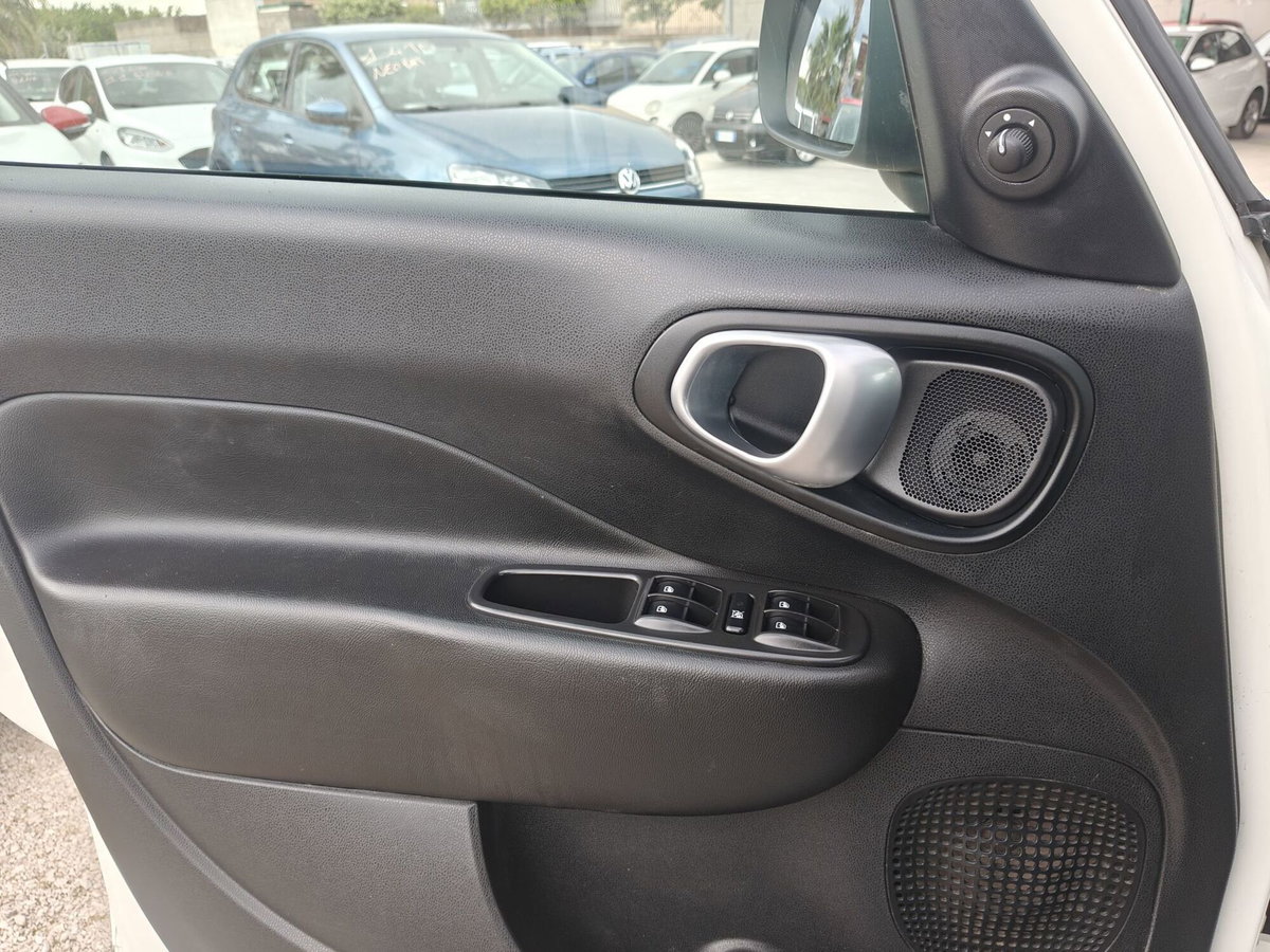 Fiat 500L 1.3 Multijet 85 CV Dualogic Lounge (11)