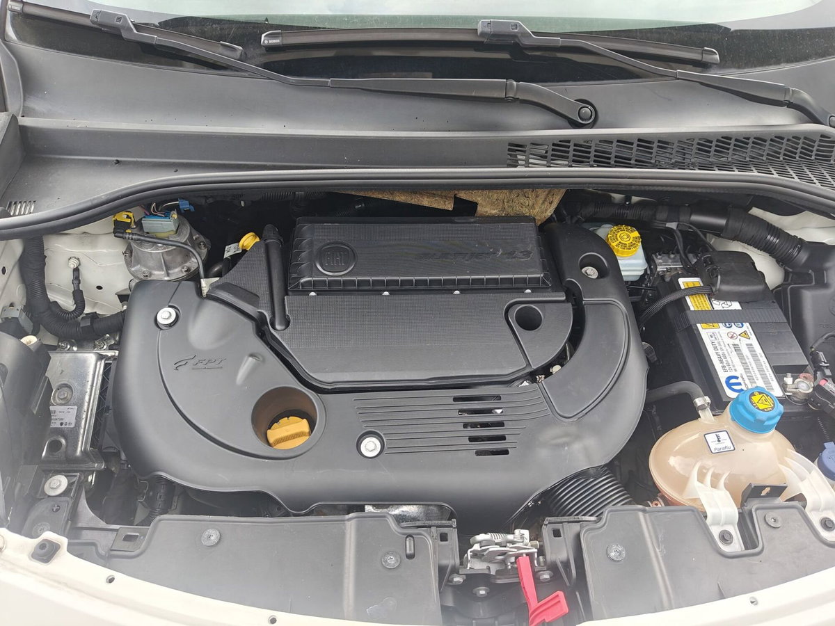 Fiat 500L 1.3 Multijet 85 CV Dualogic Lounge (19)