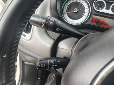 Fiat 500L 1.3 Multijet 85 CV Dualogic Lounge (9)