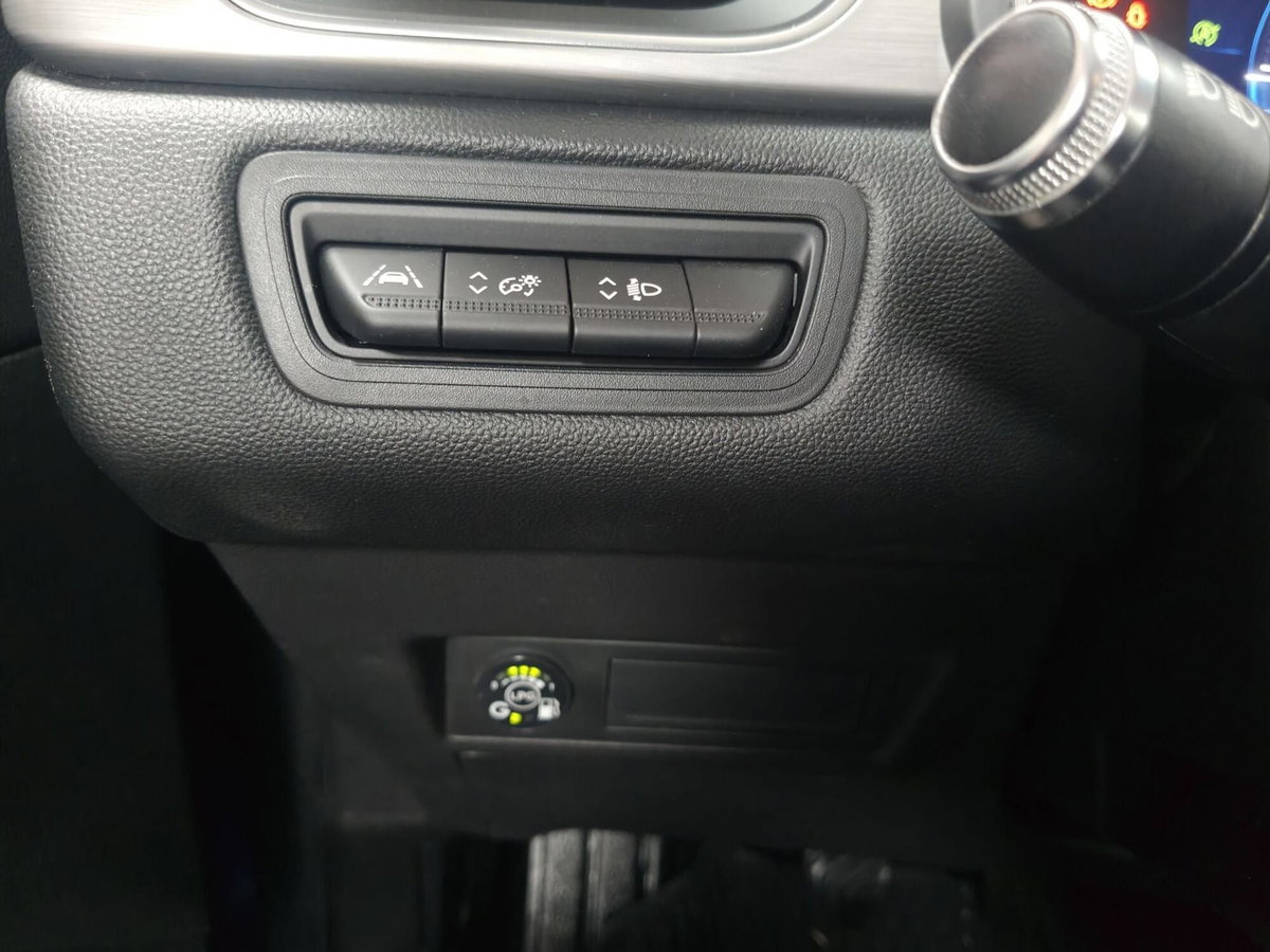 Renault Captur TCe 100 CV GPL FAP Intens (13)