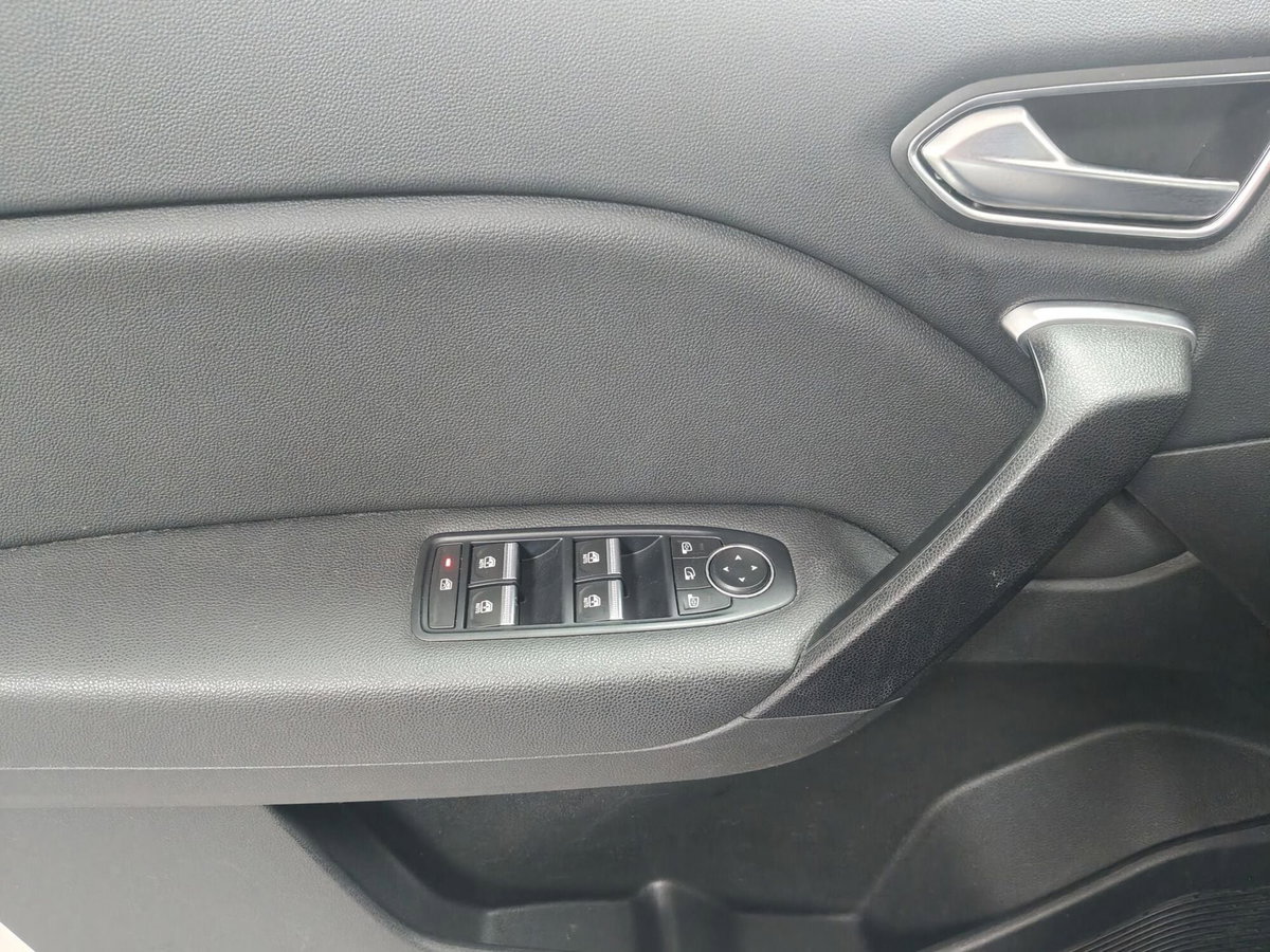 Renault Captur TCe 100 CV GPL FAP Intens (16)