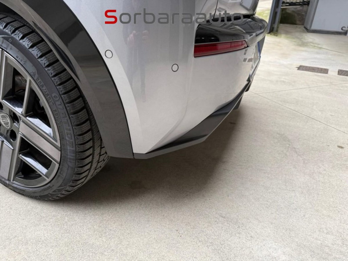 Lancia Ypsilon 54kWh LX 156cv (10)