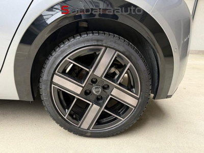Lancia Ypsilon 54kWh LX 156cv (11)