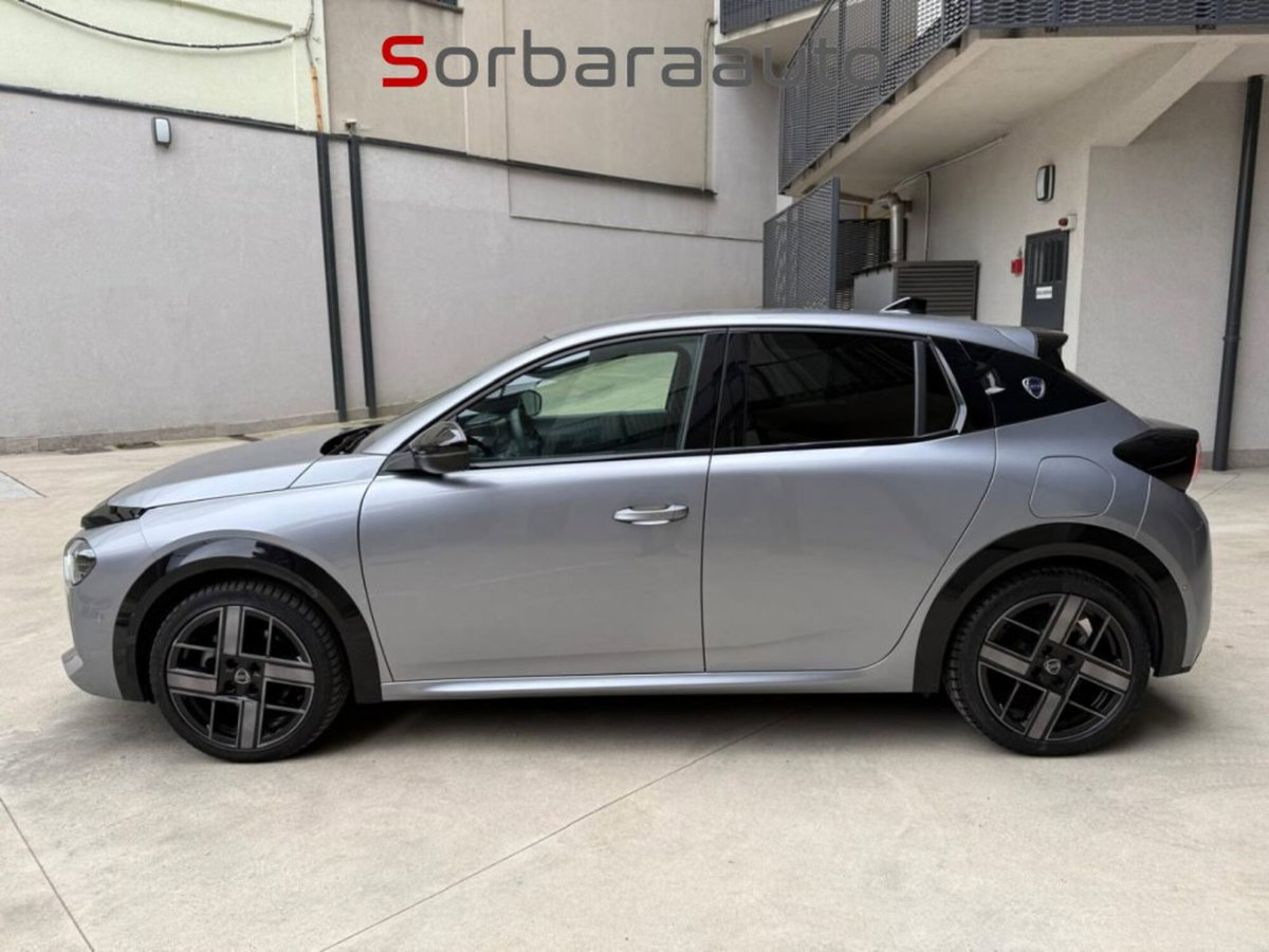 Lancia Ypsilon 54kWh LX 156cv (2)