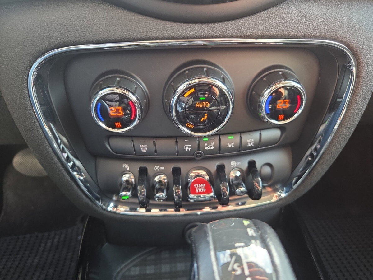 MINI Mini Clubman 2.0 Cooper SD Hype Clubman ALL4 Automatica (13)