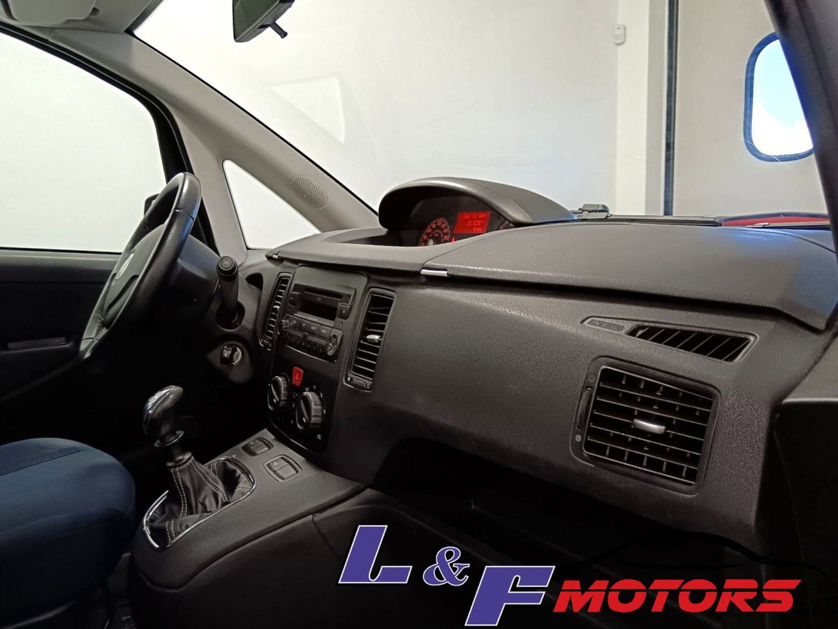 Fiat Idea 1.4 BlackEnergy GPL (17)