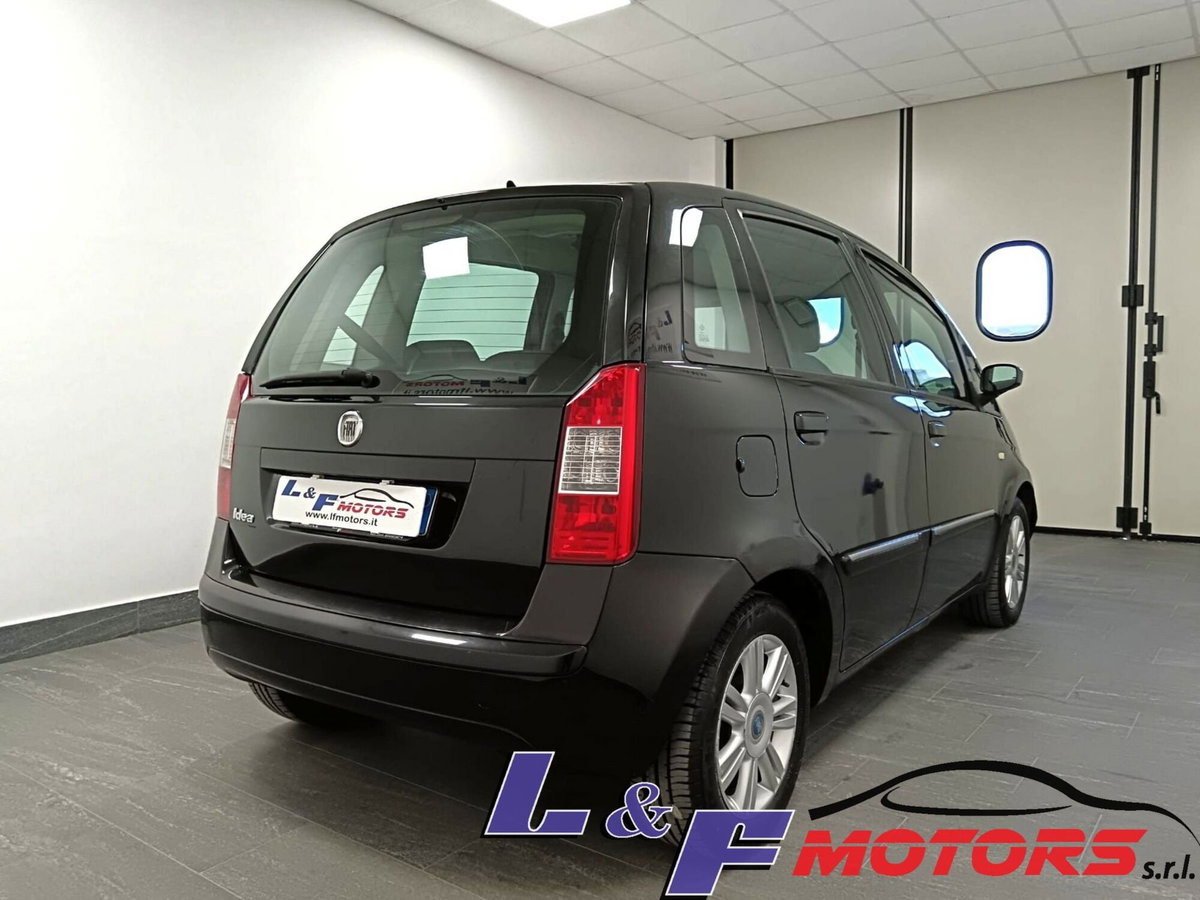 Fiat Idea 1.4 BlackEnergy GPL (5)