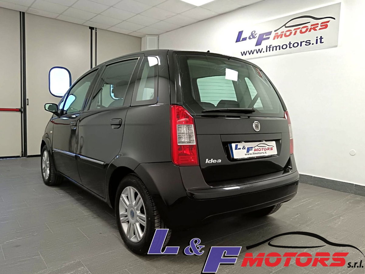 Fiat Idea 1.4 BlackEnergy GPL (7)