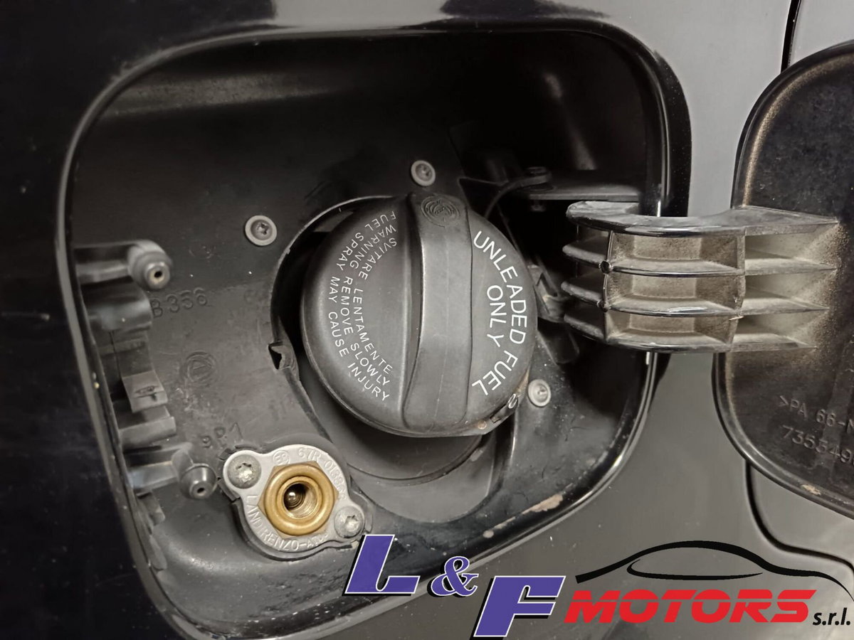 Fiat Idea 1.4 BlackEnergy GPL (8)