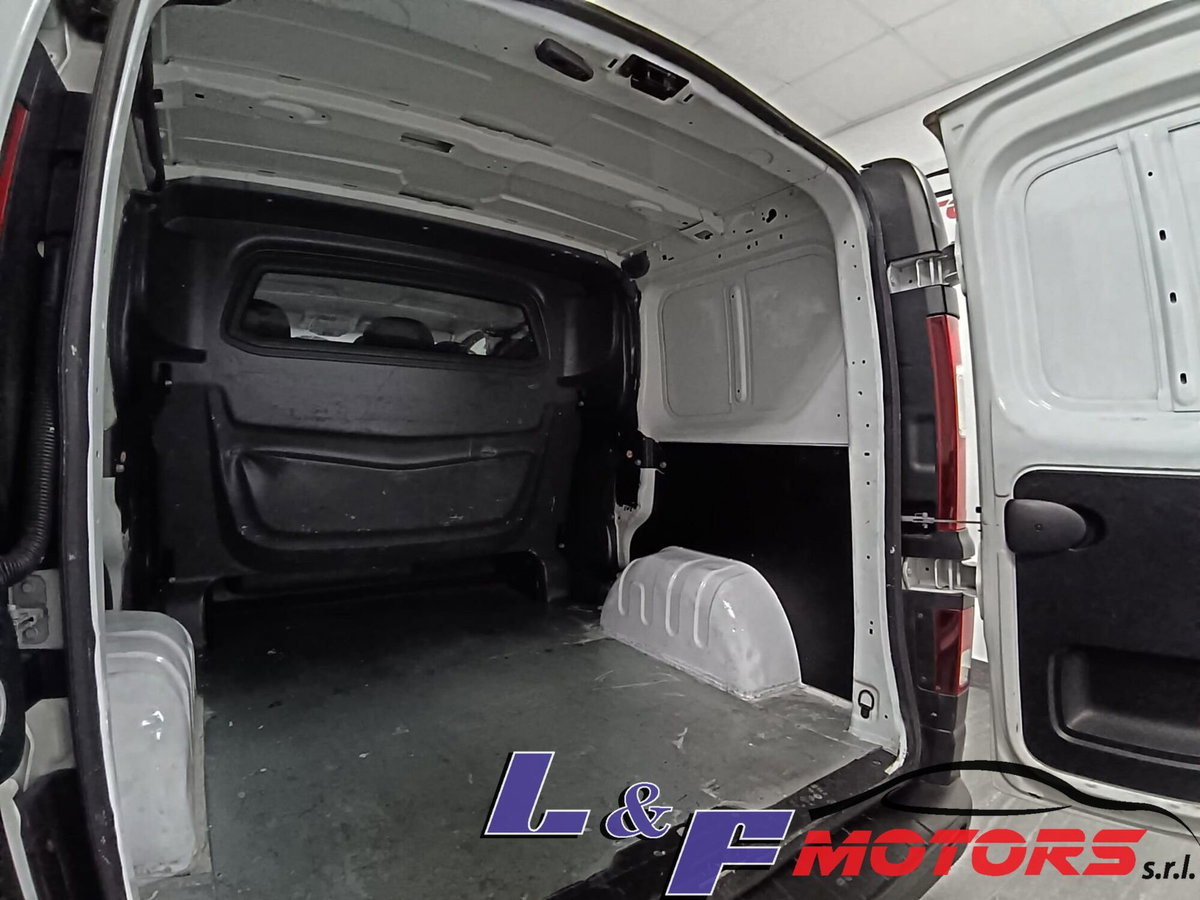 Renault Trafic Furgone T27 1.6 dCi 120CV PC-TN-DC Furgone (12)
