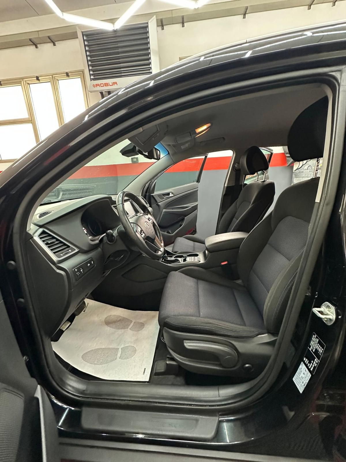 Hyundai Tucson 2.0 CRDi 4WD XPossible (12)