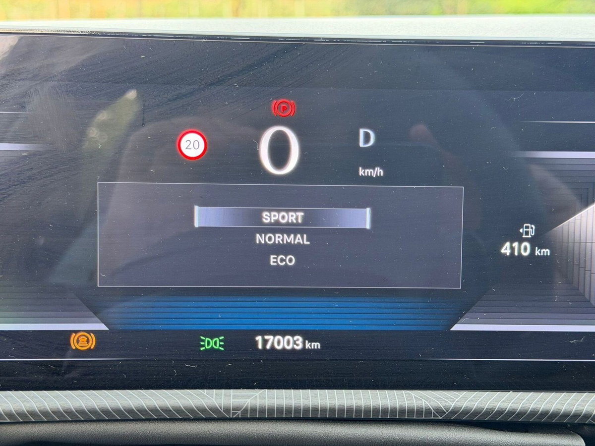 Lancia Ypsilon 1.2 mhev LX 110cv e-dct (17)