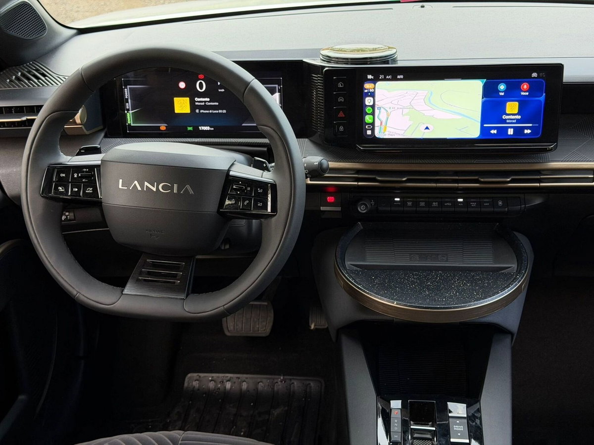 Lancia Ypsilon 1.2 mhev LX 110cv e-dct (9)