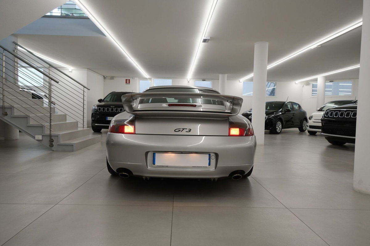 Porsche 911 Coupé GT3 cat (5)