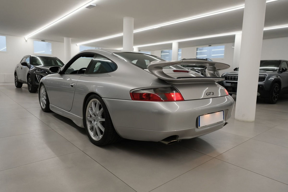 Porsche 911 Coupé GT3 cat (6)