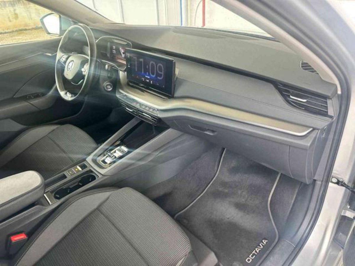 Skoda Octavia 1.0 e-TEC DSG Executive (12)