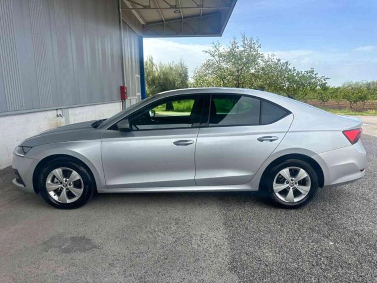 Skoda Octavia 1.0 e-TEC DSG Executive (4)