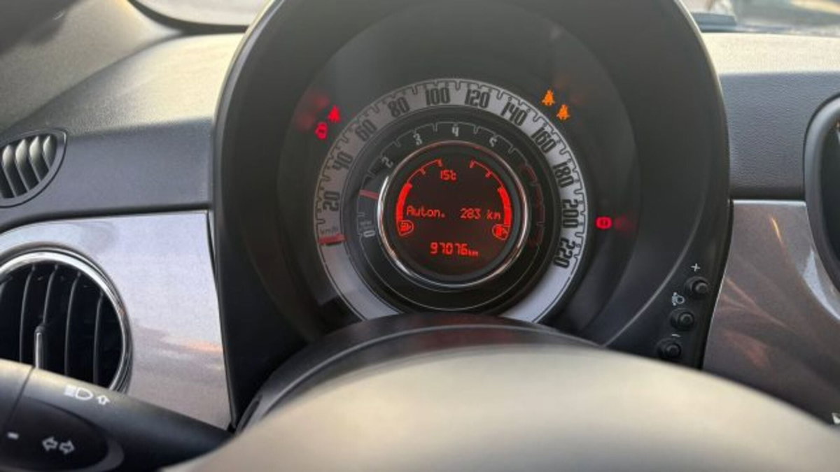 Fiat 500 1.0 Hybrid Cult (8)
