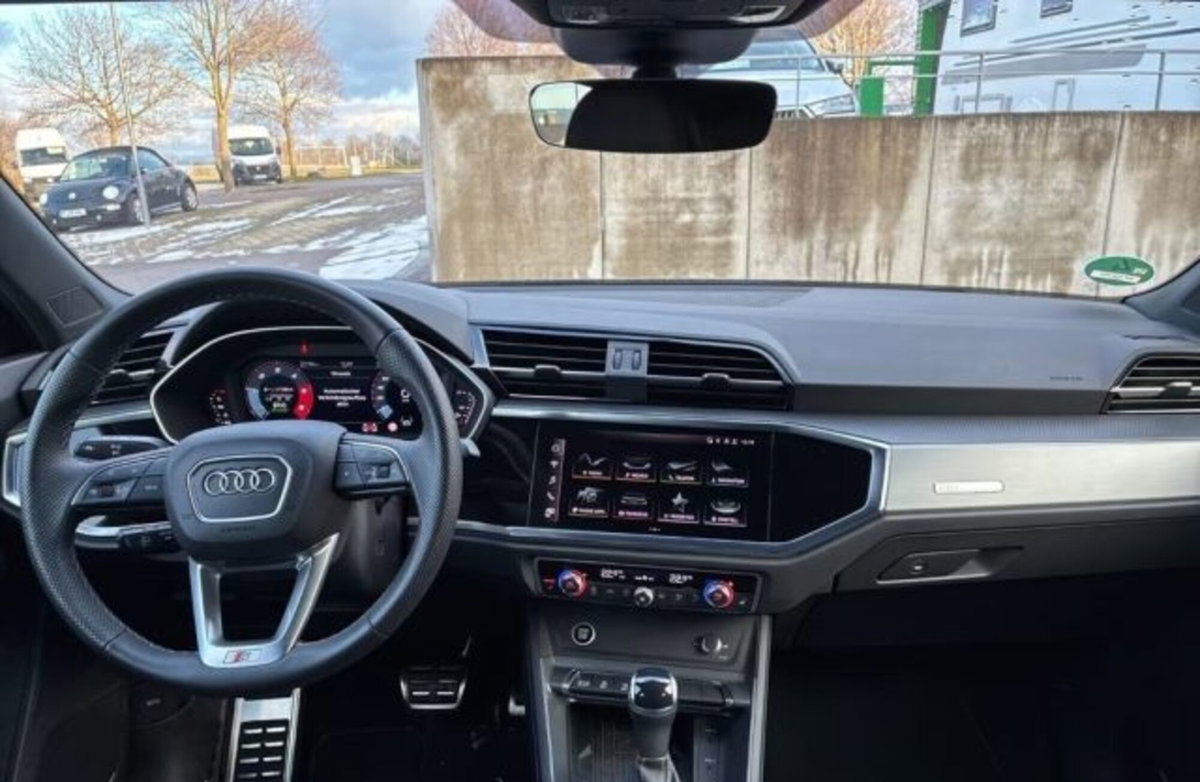 Audi Q3 Sportback 35 TDI quattro S tronic S line edition (7)