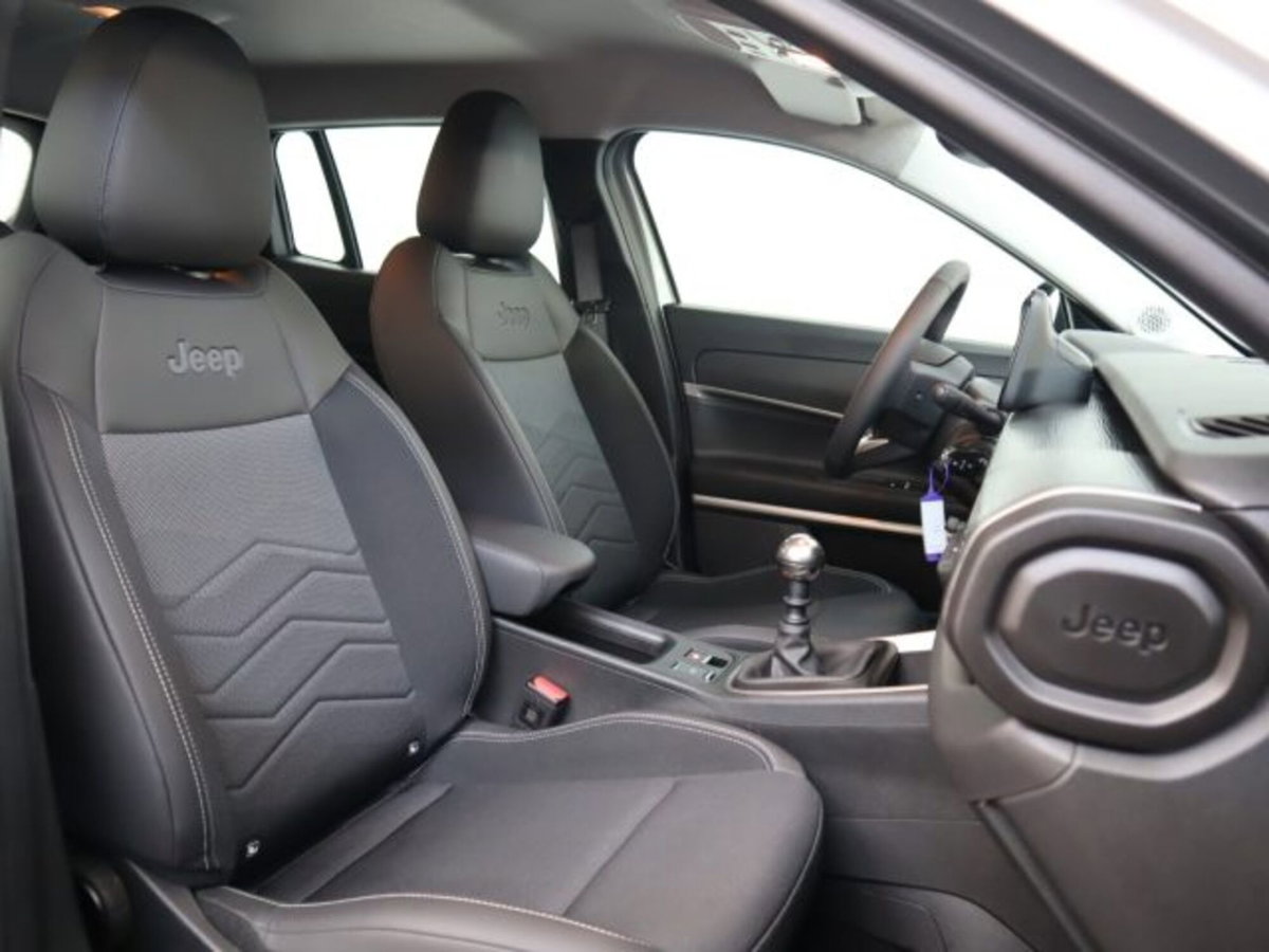 Jeep Avenger 1.2 turbo Altitude fwd 100cv (11)