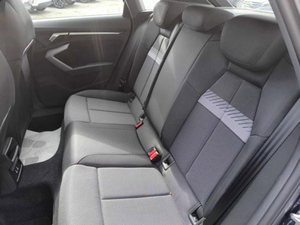 Audi A3 Sportback 35 TFSI S tronic Business Advanced (13)