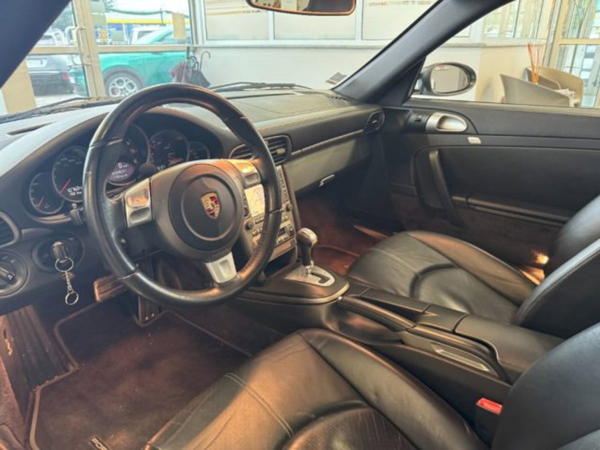 Porsche 911 Coupé Carrera 4 (11)