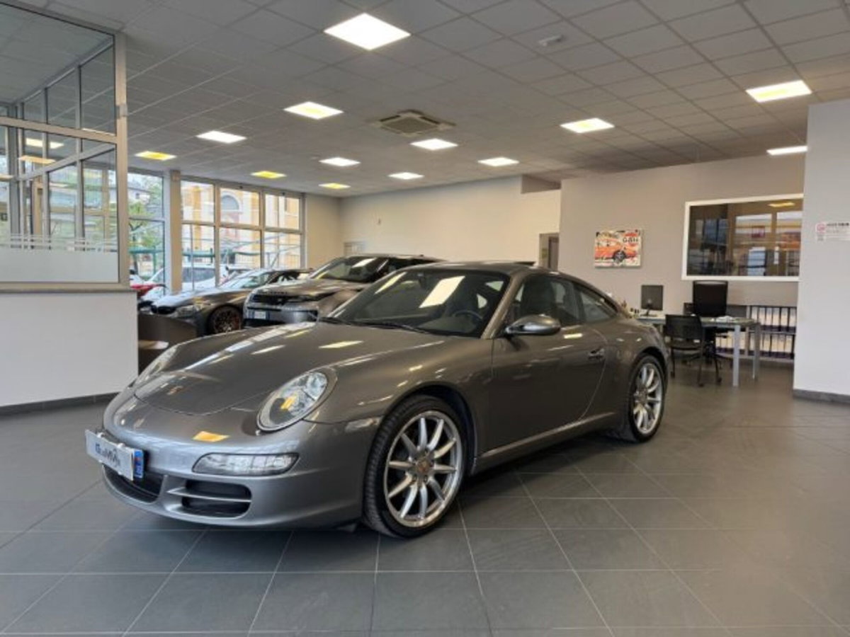 Porsche 911 Coupé Carrera 4 (7)