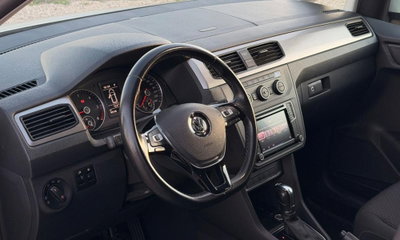 Volkswagen Caddy 2.0 TDI 102 CV DSG Maxi (6)