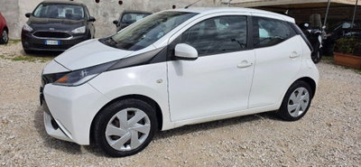 Toyota Aygo 1.0 VVT-i 69 CV 5 porte x-play (3)