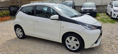 Toyota Aygo 1.0 VVT-i 69 CV 5 porte x-play (8)