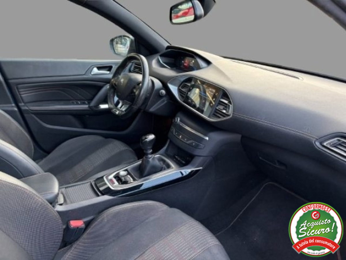 Peugeot 308 SW PureTech Turbo 130 S&S EAT8 Allure Pack (10)