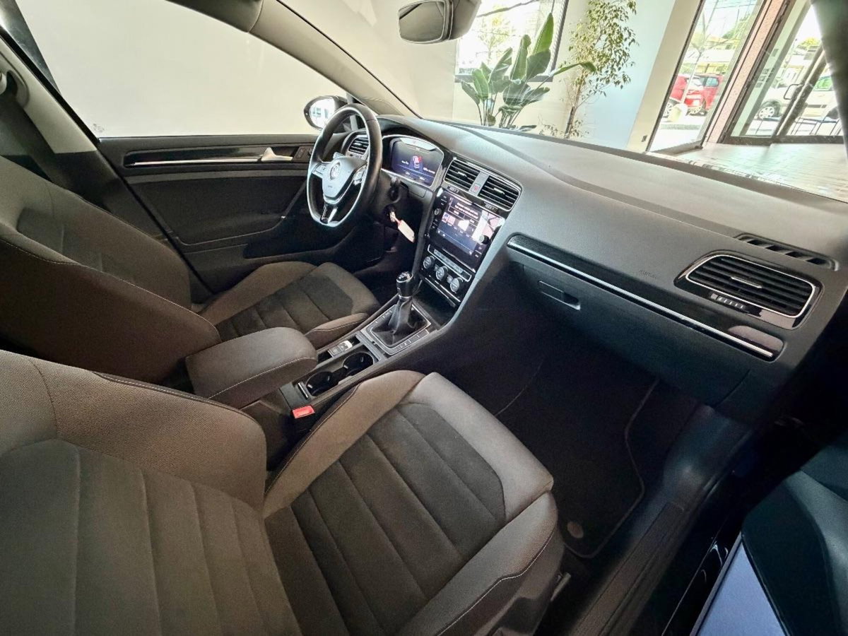 Volkswagen Golf Variant 1.5 TSI EVO ACT R-Line (11)