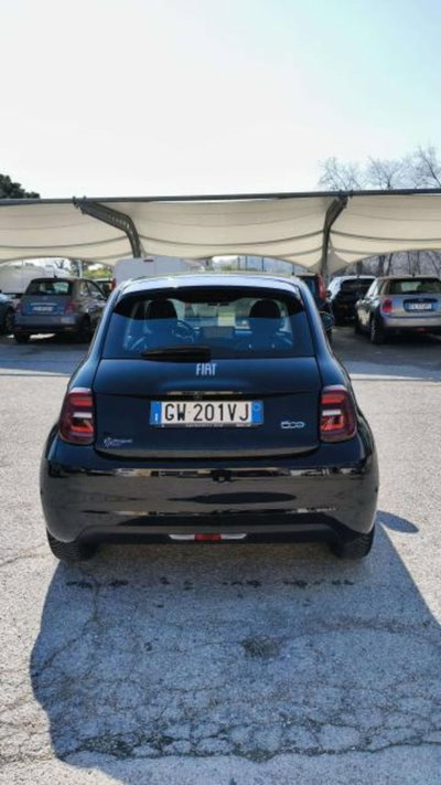 Fiat 500 Cabrio e Cabrio 42 kWh Icon (6)
