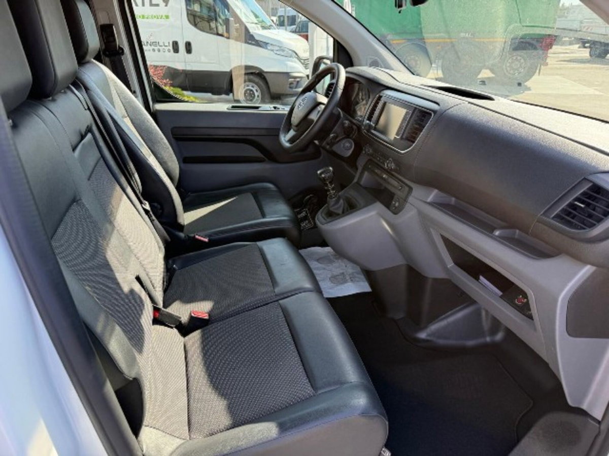 Opel Vivaro Furgone 2.0 Diesel 120CV S&S PC-TN S Furgone Enjoy (12)