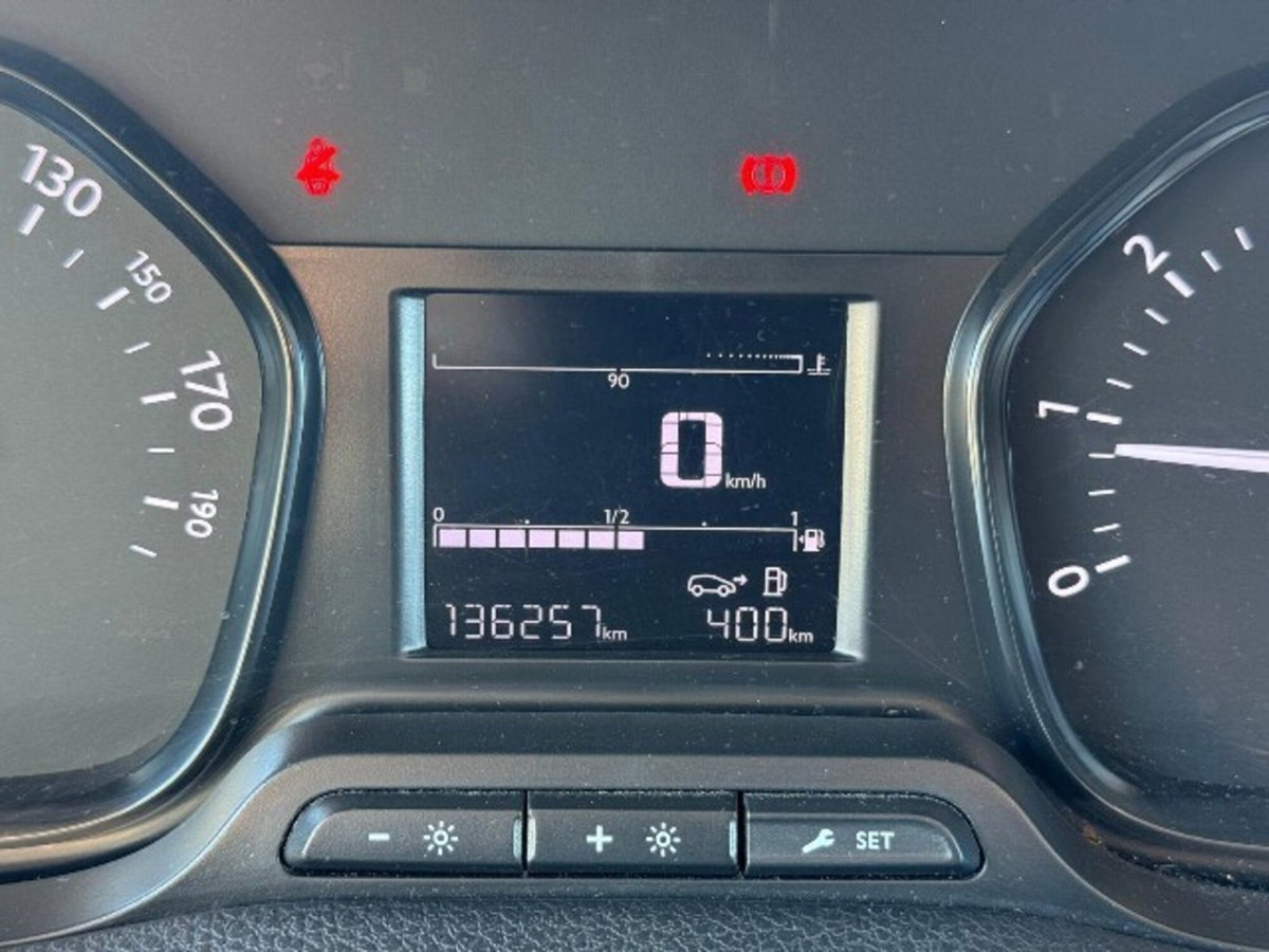 Opel Vivaro 1.5 Diesel 120CV S&S PL-SL-TN L (9)