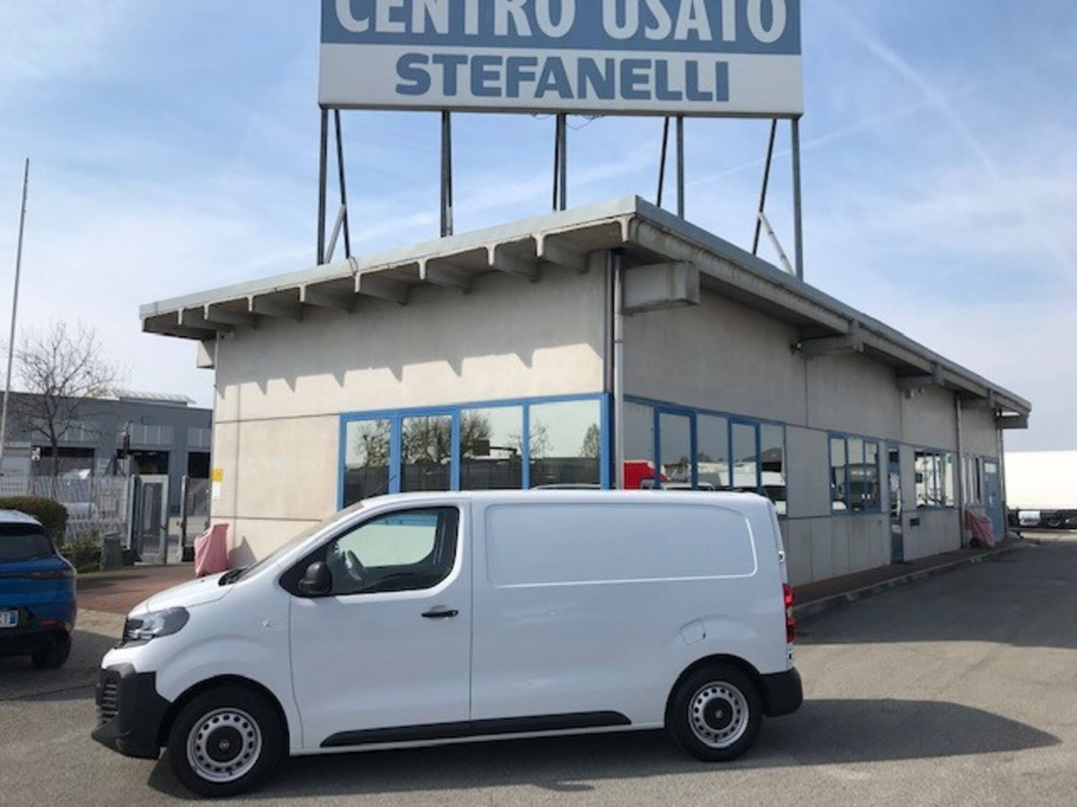 Opel Vivaro 2.0 Diesel 145CV S&S PL-SL-TN L (3)