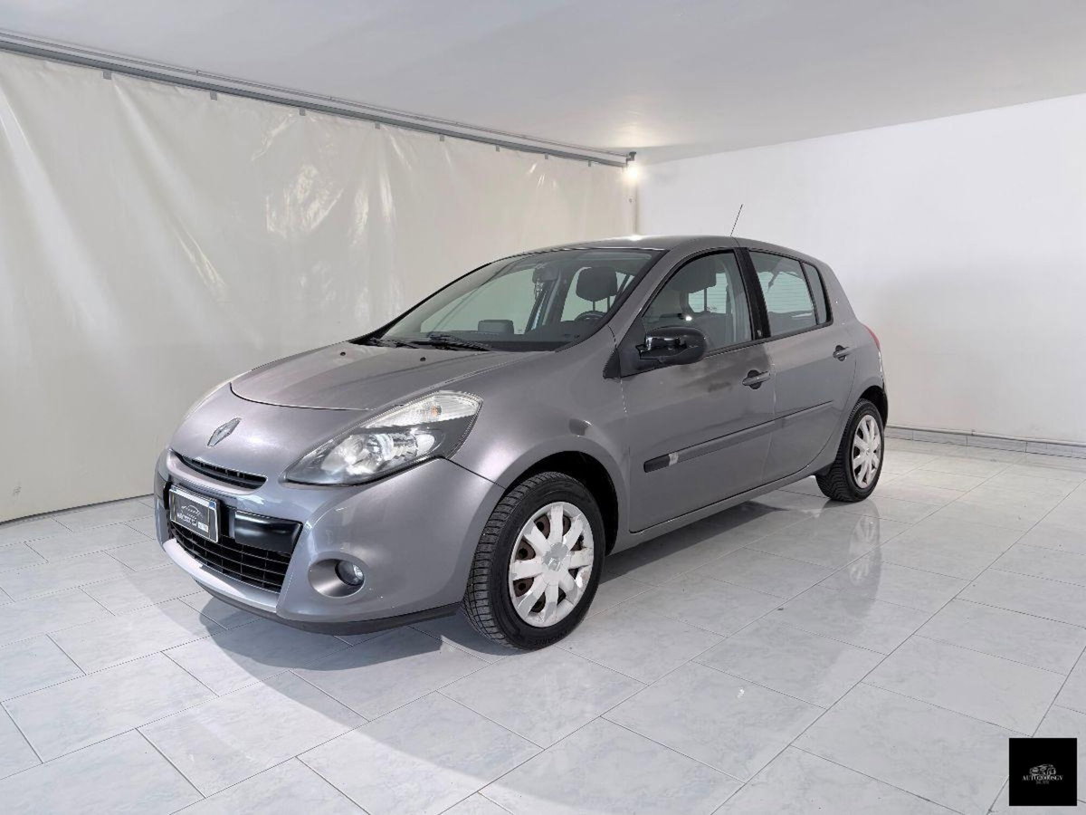 Renault Clio 1.2 16V 5 porte Dynamique (3)