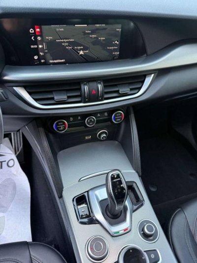 Alfa Romeo Stelvio 2.2 t Sprint Q4 210cv auto (11)