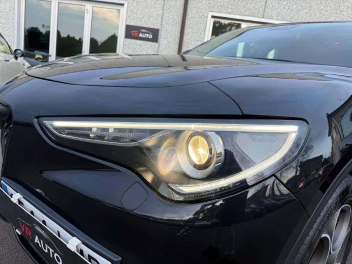 Alfa Romeo Stelvio 2.2 t Sprint Q4 210cv auto (6)