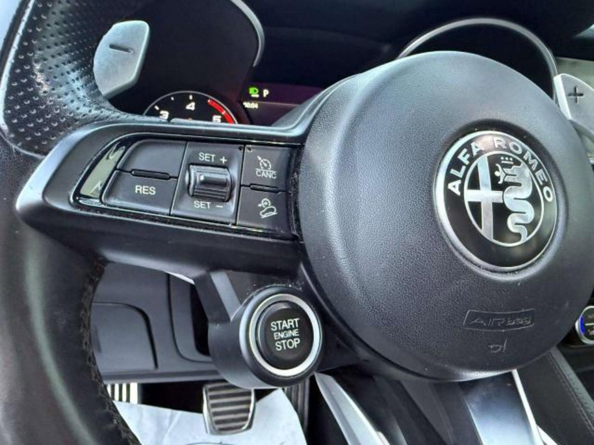 Alfa Romeo Stelvio 2.2 t Sprint Q4 210cv auto (9)