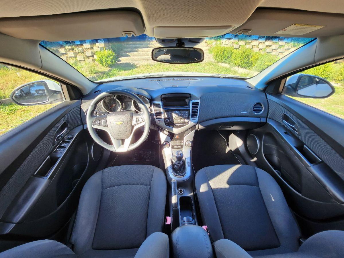 Chevrolet Cruze 1.8 5 porte LT GPL (10)