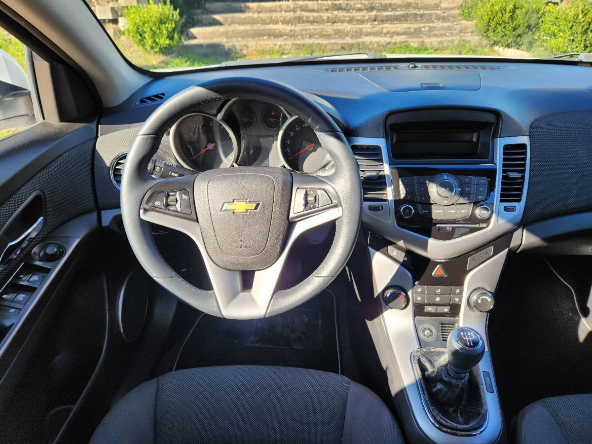 Chevrolet Cruze 1.8 5 porte LT GPL (12)