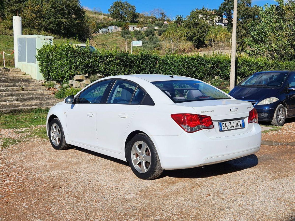 Chevrolet Cruze 1.8 5 porte LT GPL (4)