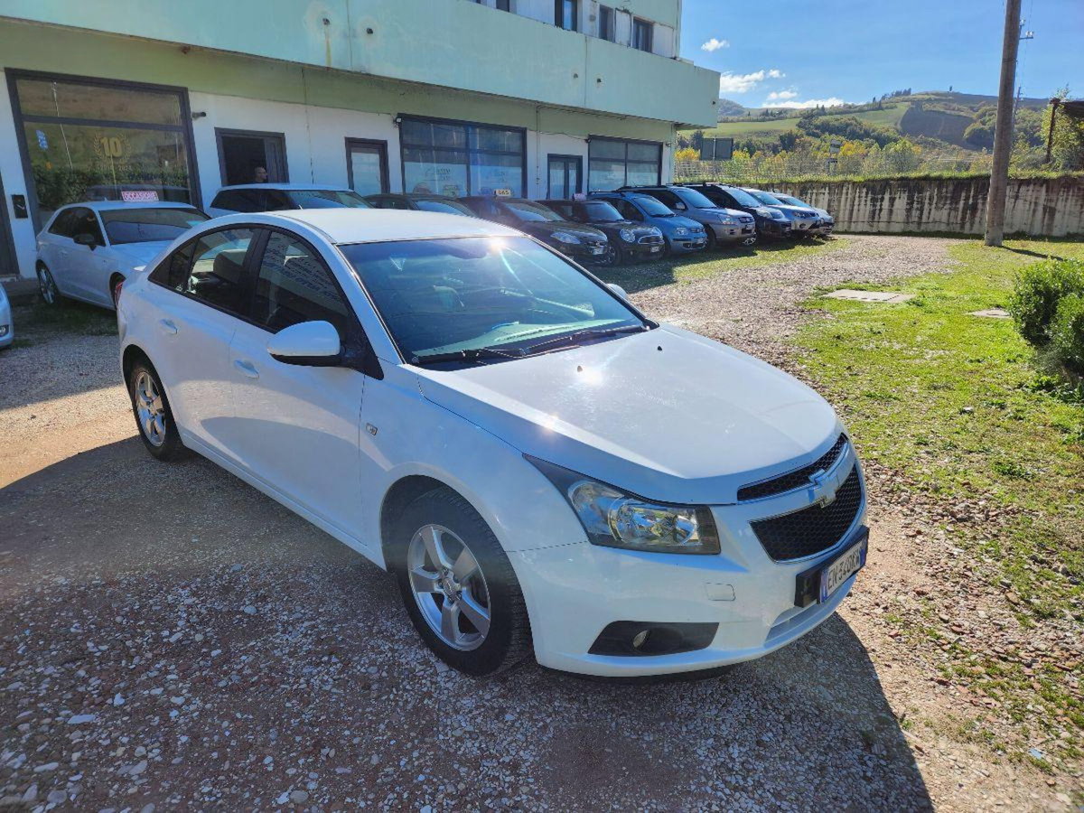 Chevrolet Cruze 1.8 5 porte LT GPL (8)