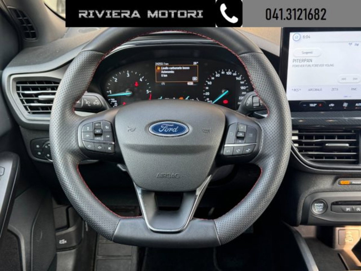 Ford Focus 1.0 EcoBoost Hybrid 125 CV Power. 5p. ST-Line Style (5)